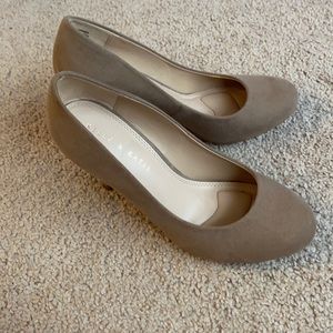 Beige heels